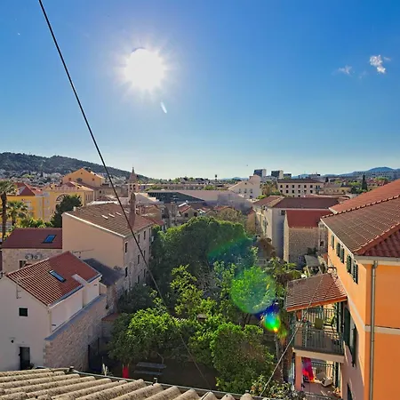 Cozy Penthouse Near Palace Appartement Split